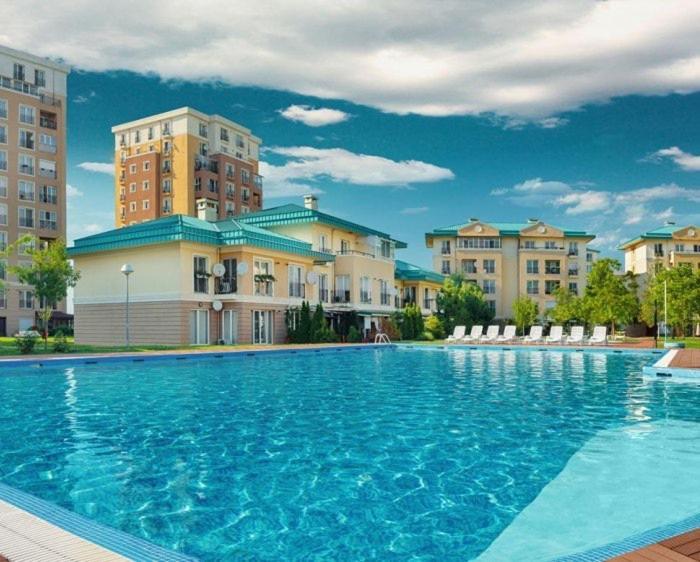 Sunny Deluxe Apartment Cosmopolis Stefanestii de Jos Bagian luar foto