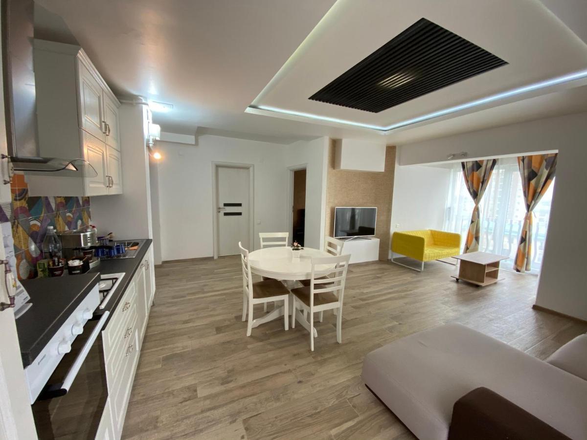 Sunny Deluxe Apartment Cosmopolis Stefanestii de Jos Bagian luar foto