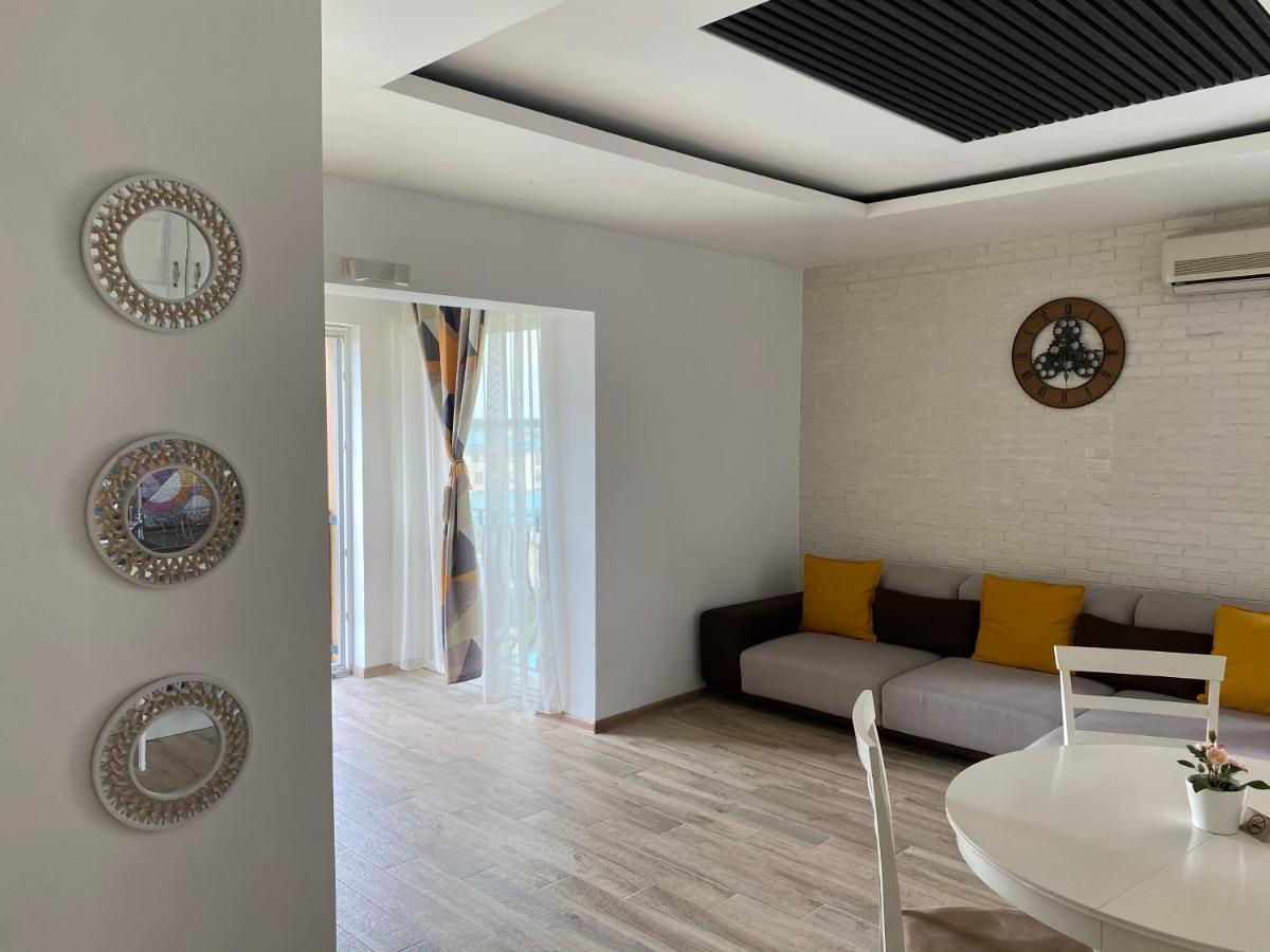 Sunny Deluxe Apartment Cosmopolis Stefanestii de Jos Bagian luar foto